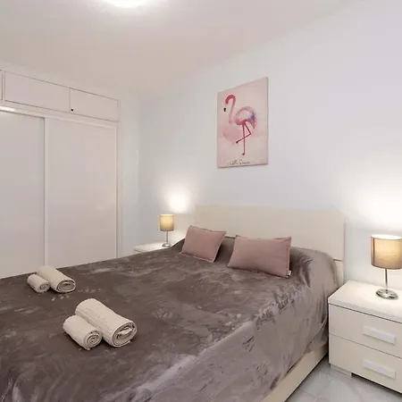 Copacabana 2 - One Bed * Playa Feñabe